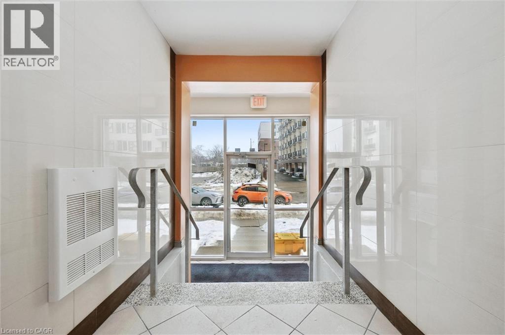 271 LESTER Street Unit# 203