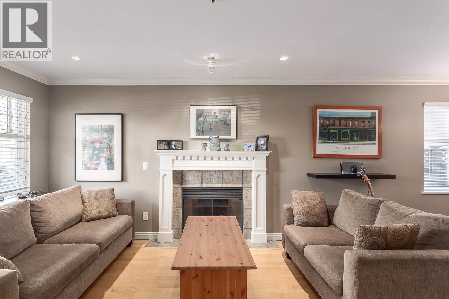 1732 KITCHENER STREET