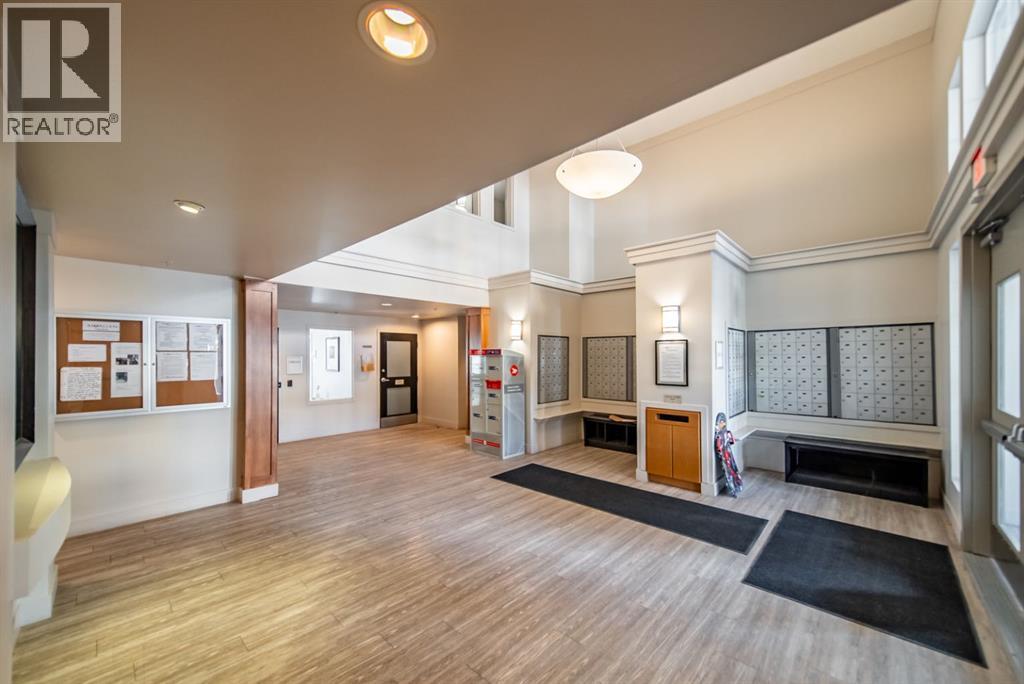 439, 35 Richard Court SW