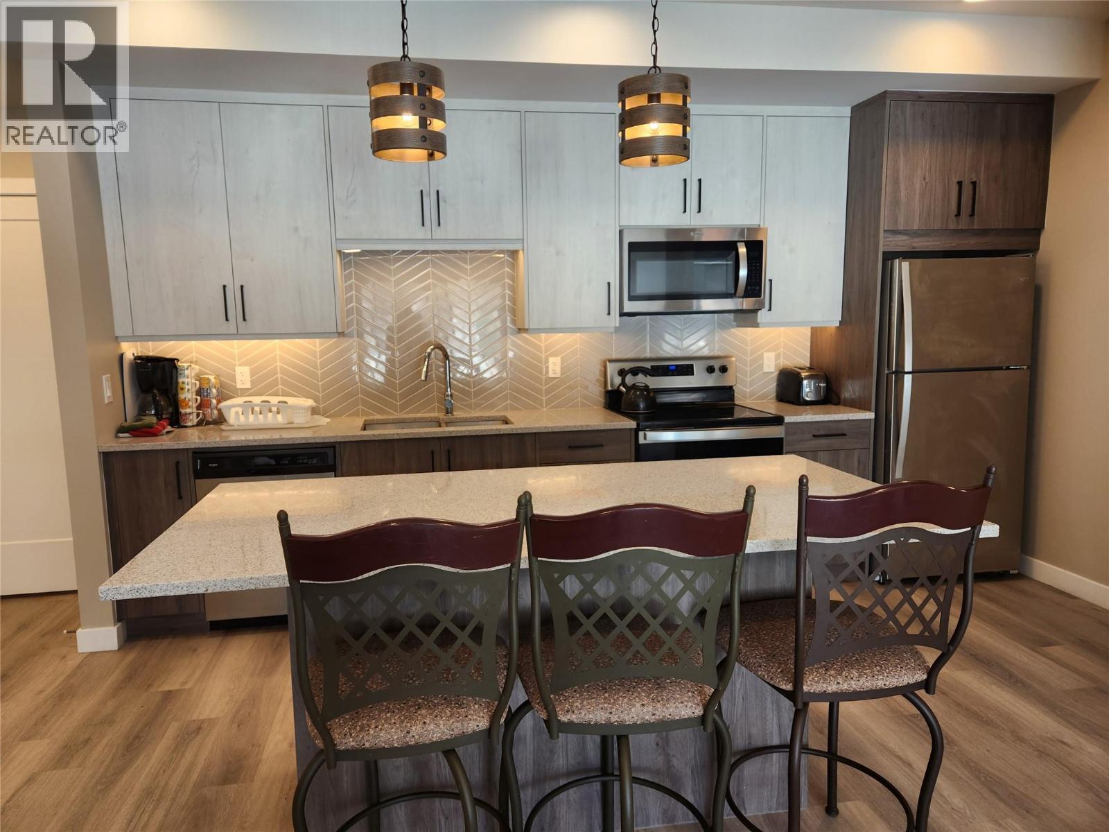 1200 11 Avenue Unit# 201