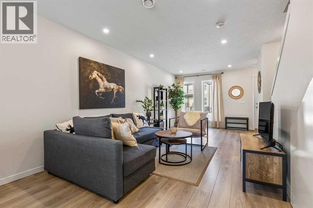 505, 338 Seton Circle SE