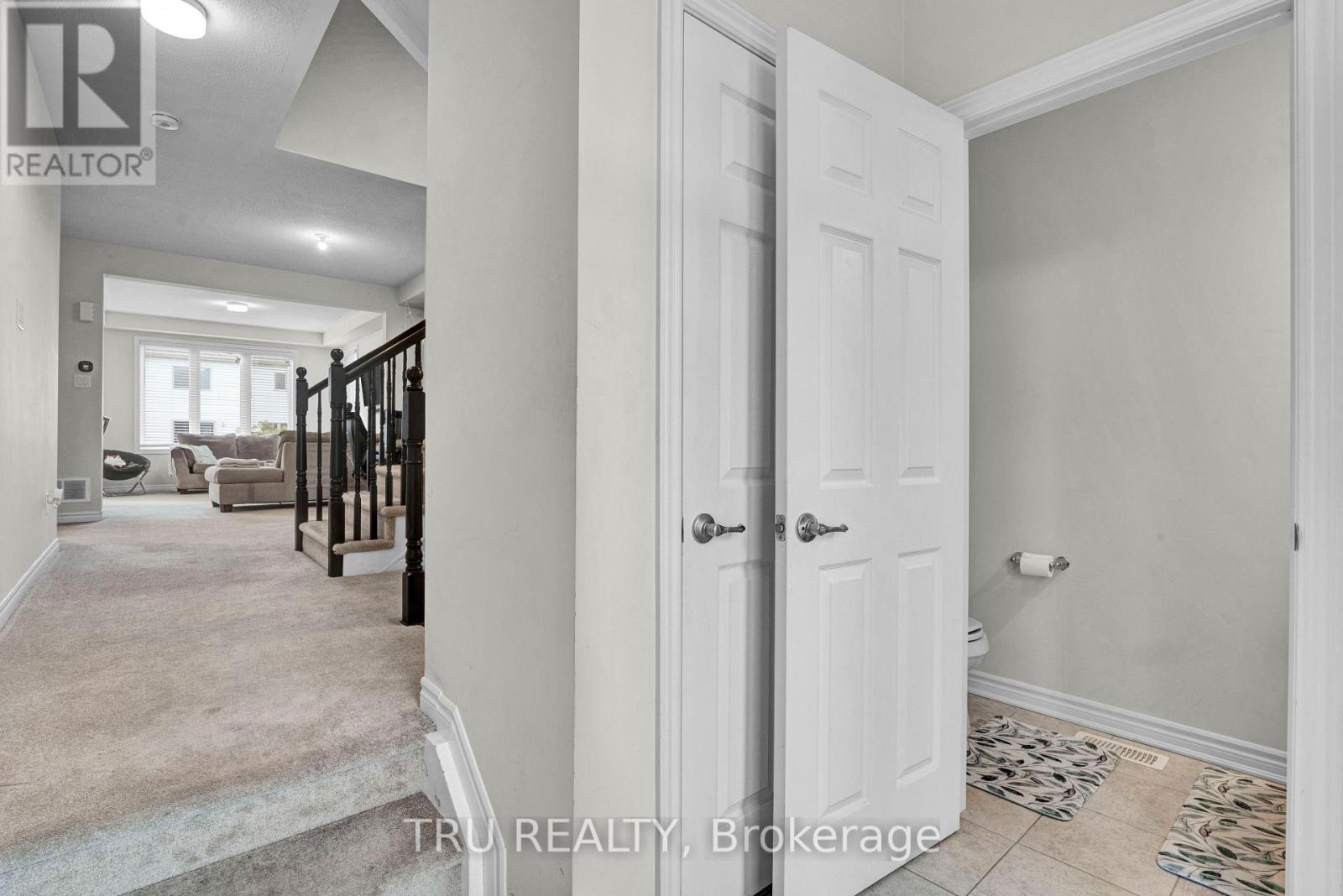 71 CASPIAN ROW