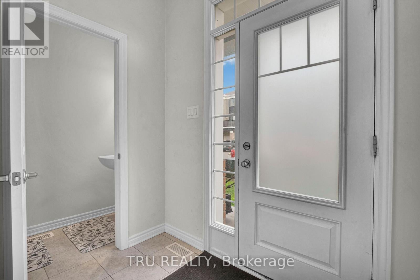 71 CASPIAN ROW