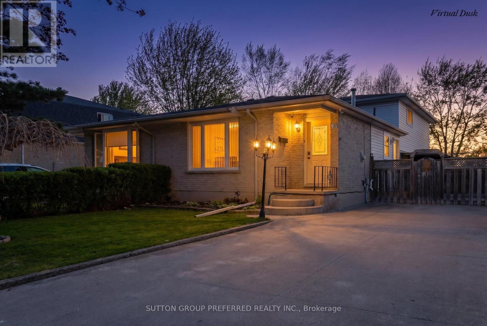 95 SCOTCHMERE CRESCENT