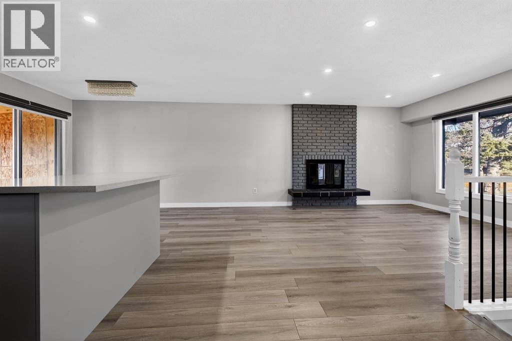 255 Rundleridge Drive NE