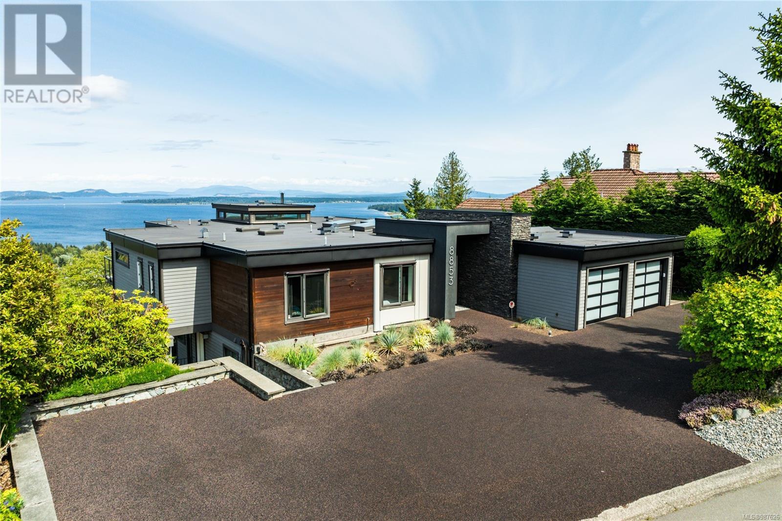 8853 Park Pacific Terr