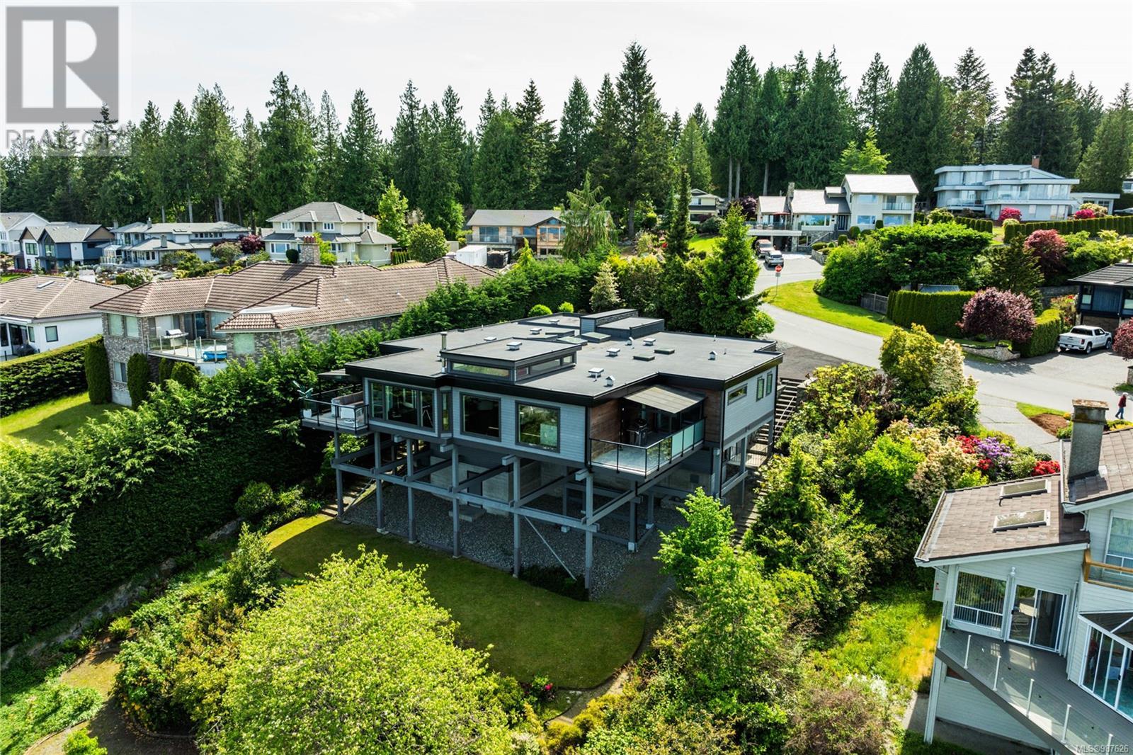 8853 Park Pacific Terr