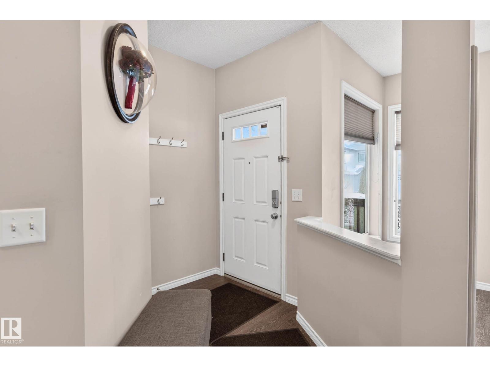 3233 21A AV NW