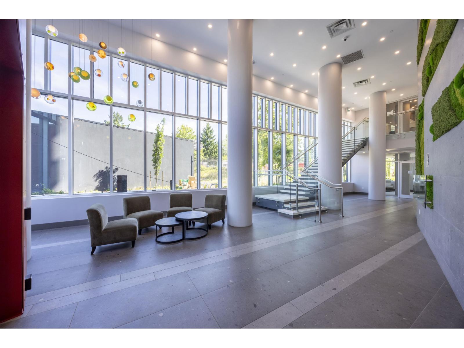 1204 10428 WHALLEY BOULEVARD