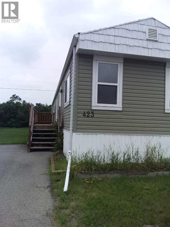 423 Kannell Drive NE