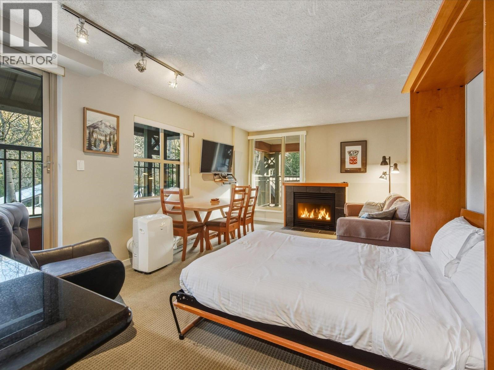 3308 4295 BLACKCOMB WAY