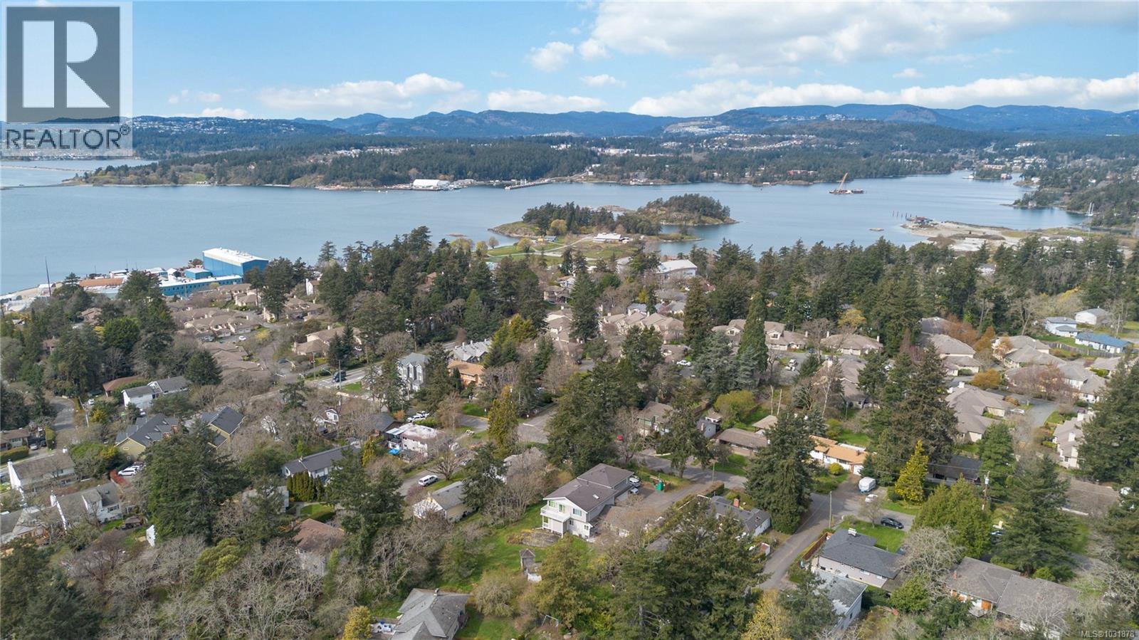 863 Parklands Dr