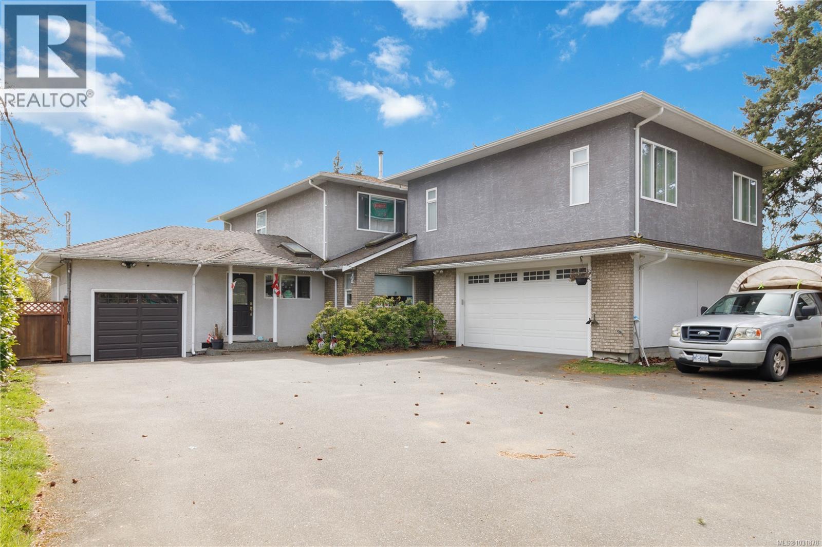 863 Parklands Dr