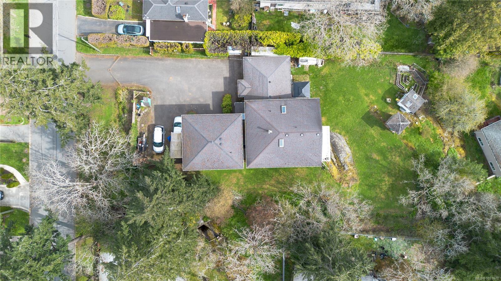 863 Parklands Dr