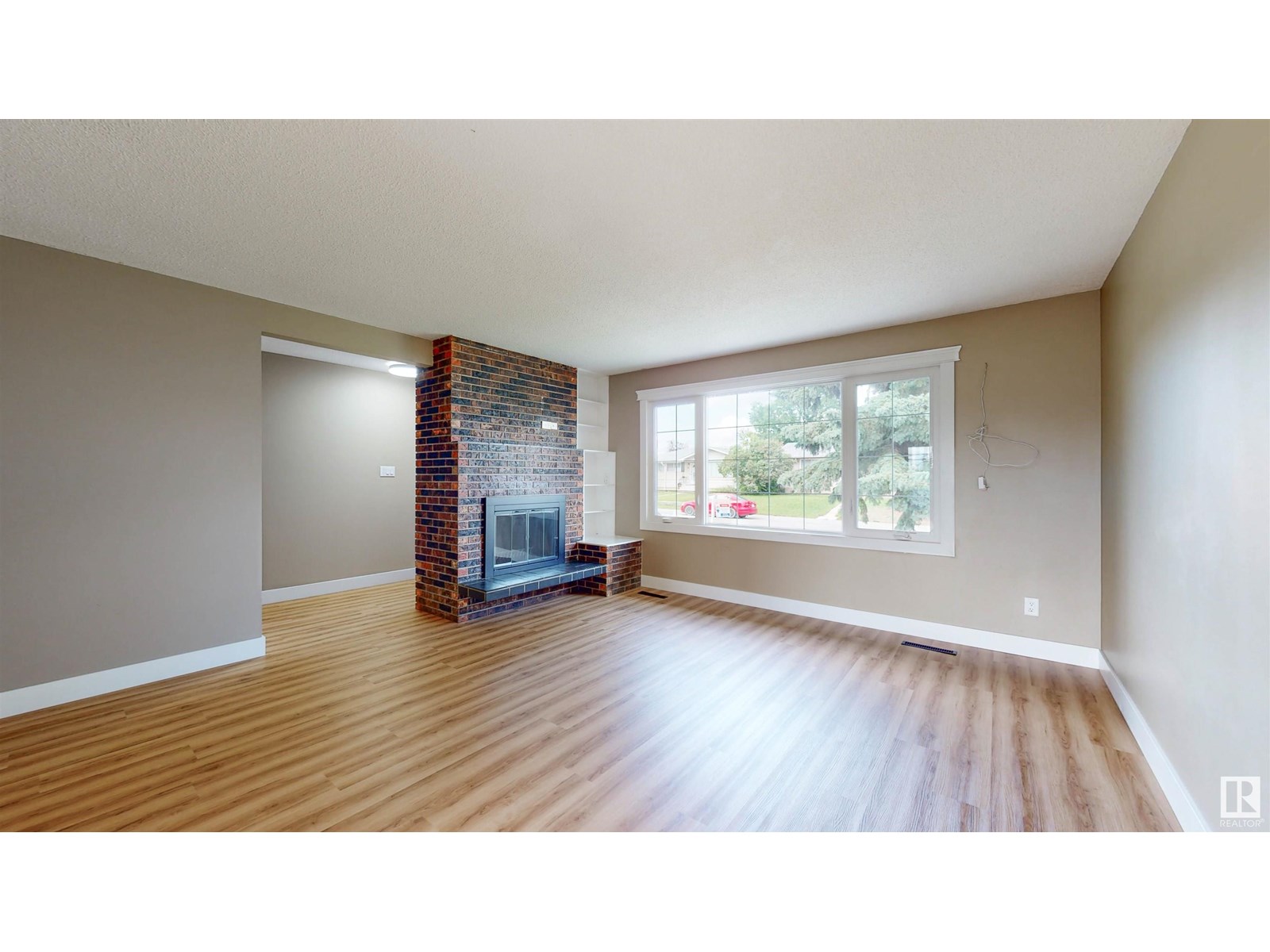 6007 141 AV NW
