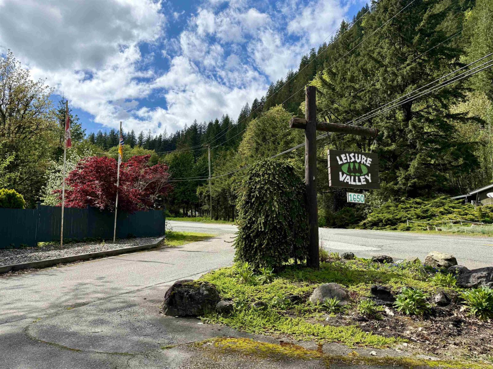 16 1650 COLUMBIA VALLEY ROAD|Columbia Valley
