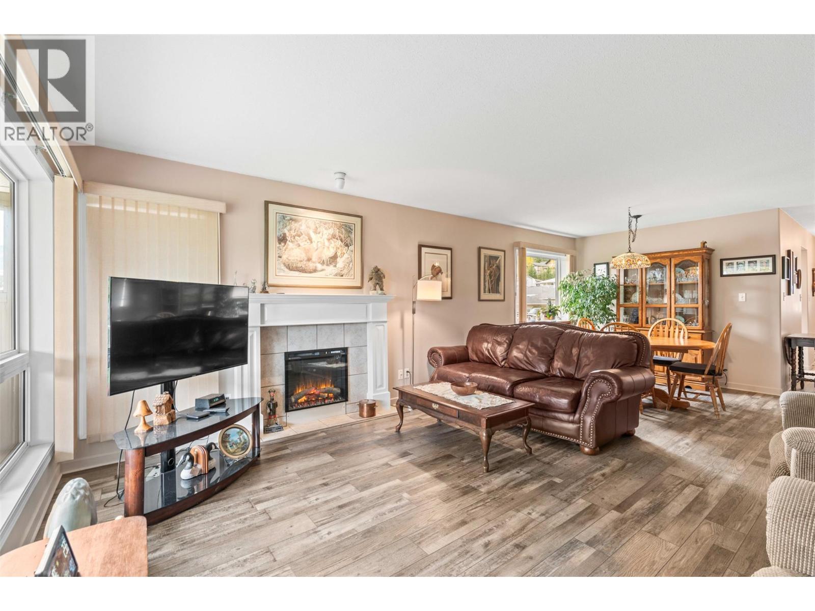2675 Pine Avenue Unit# 8
