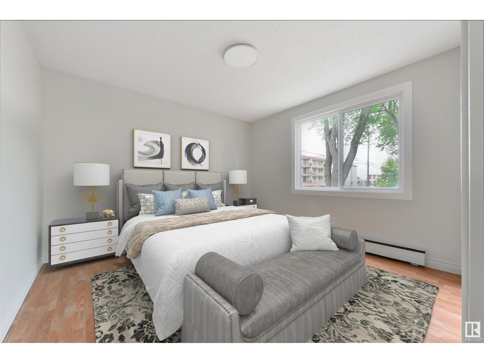 #204 10415 93 ST NW