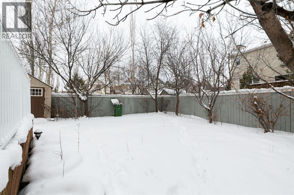 186 Copperfield Close SE