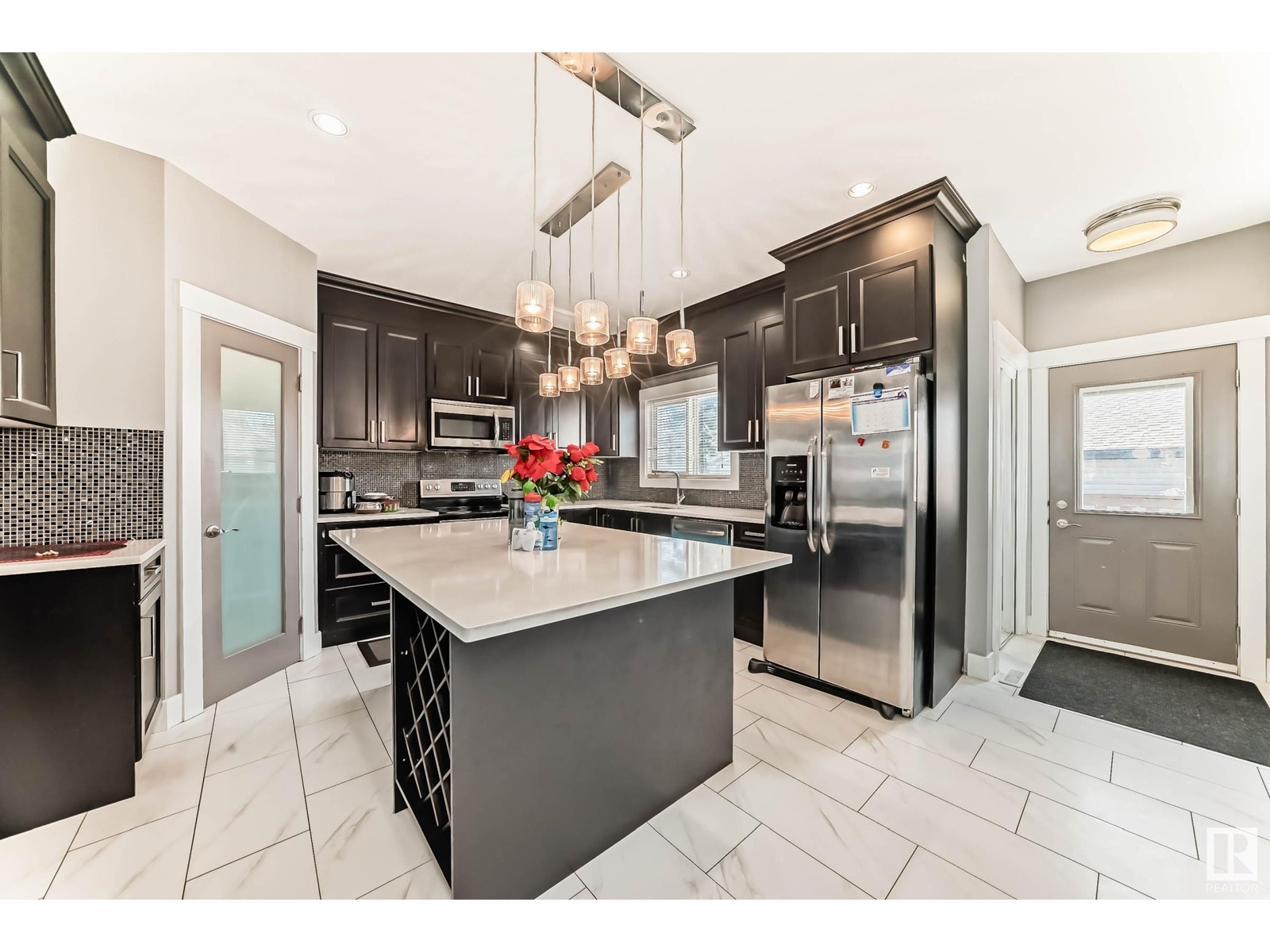 12728 118 ST NW