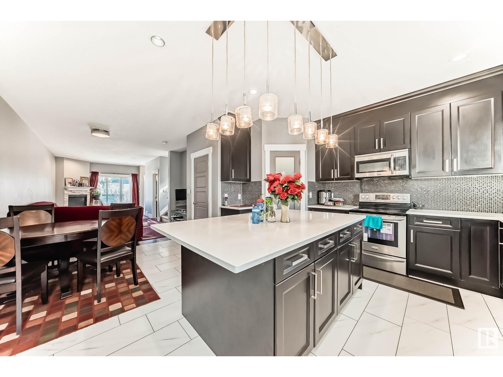 12728 118 ST NW