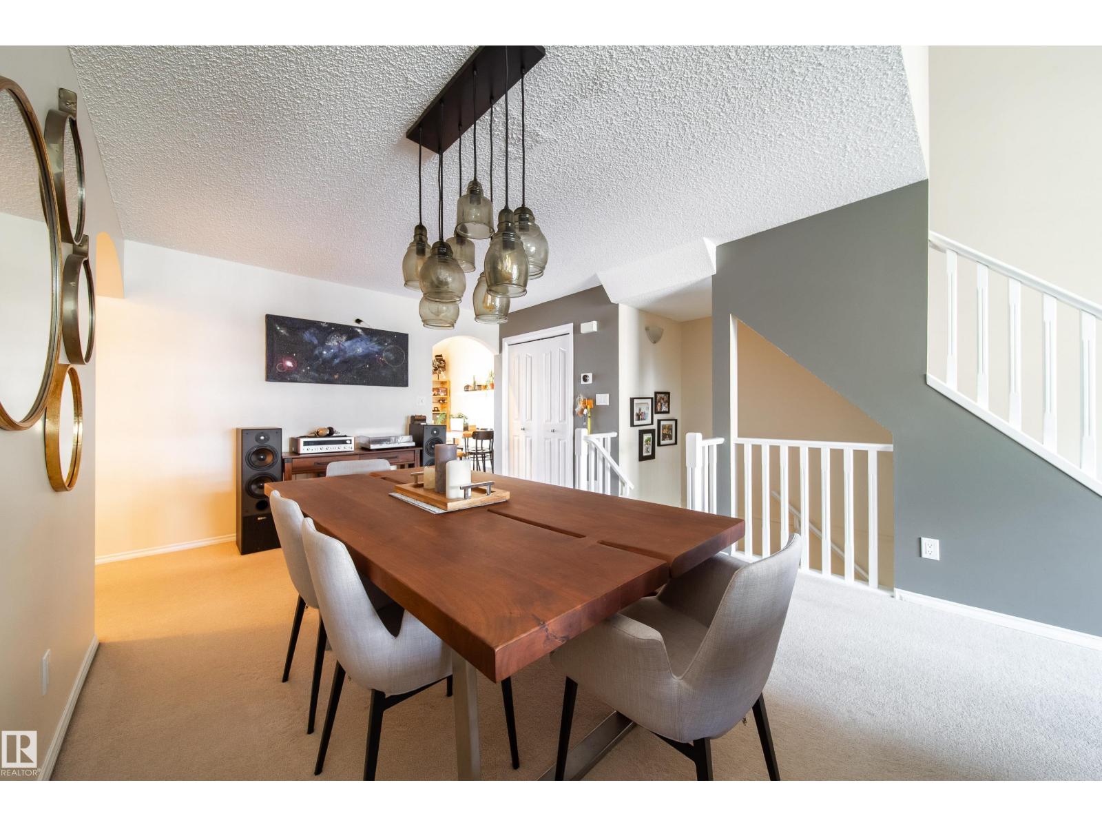 #11 10235 111 ST NW