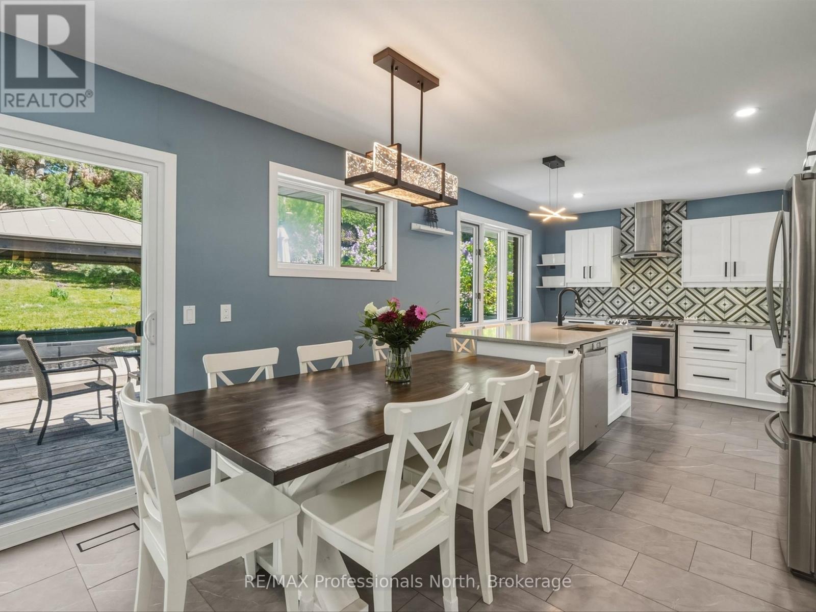 240 ORIOLE CRESCENT