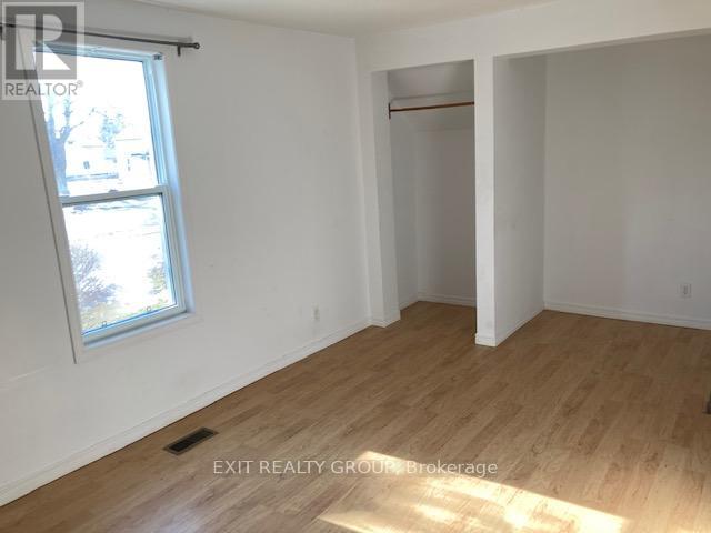 MAIN FLR - 27 GROVE STREET