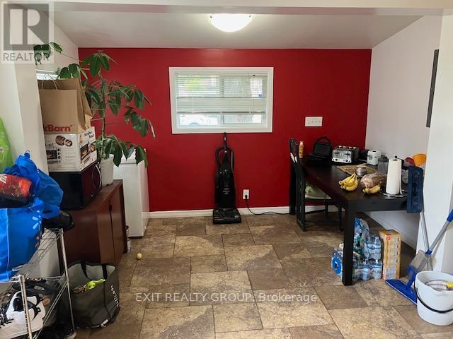 MAIN FLR - 27 GROVE STREET