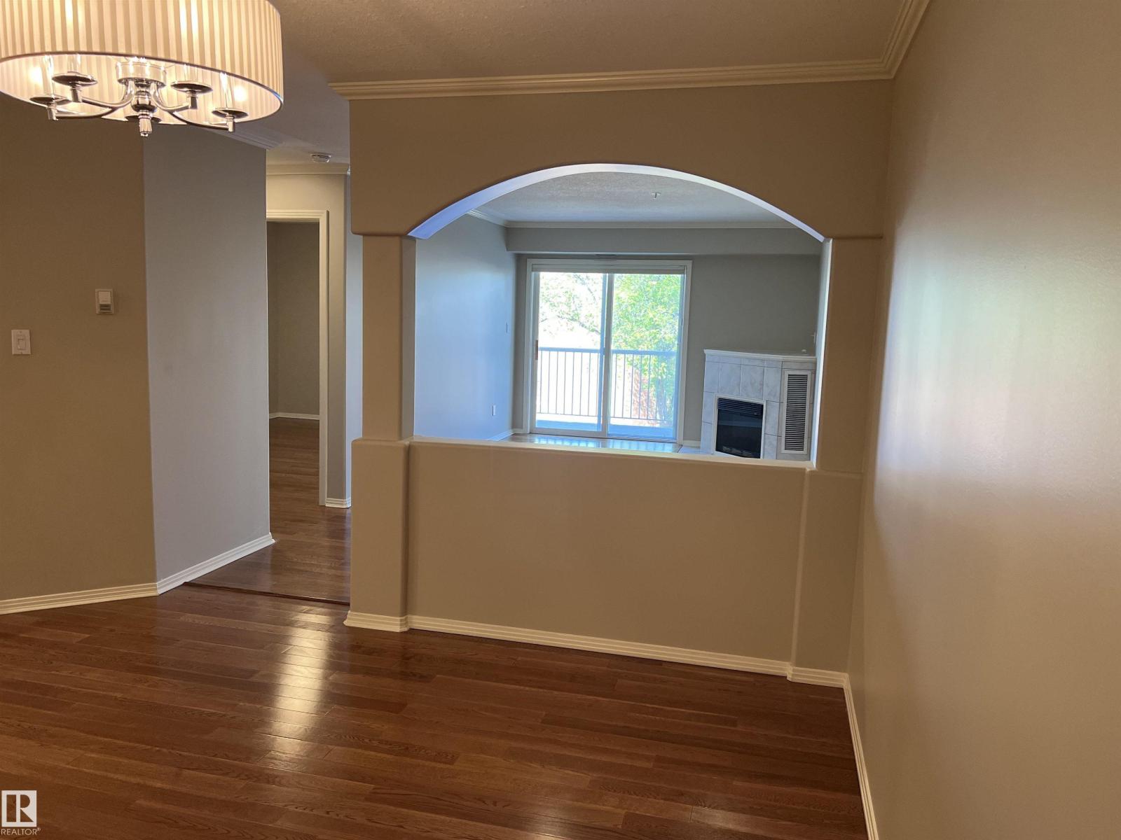 #301 8215 84 AV NW