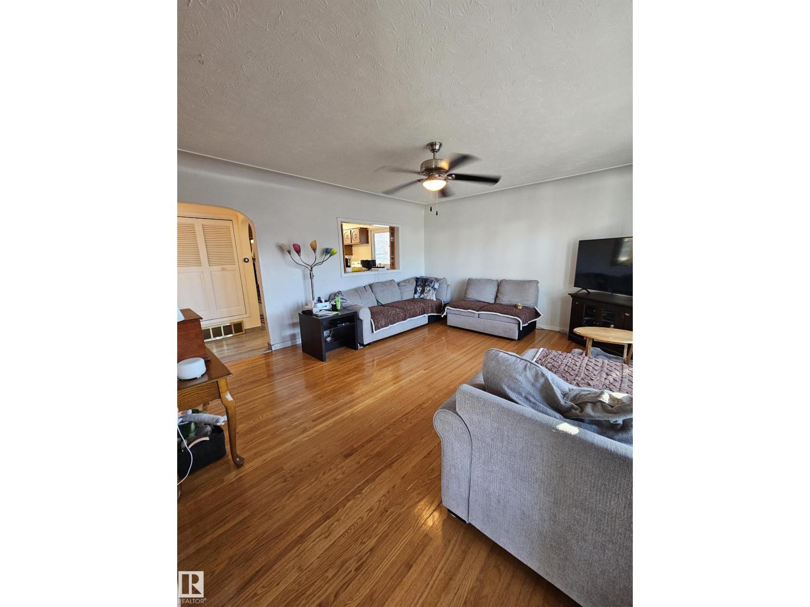 12019 51 ST NW