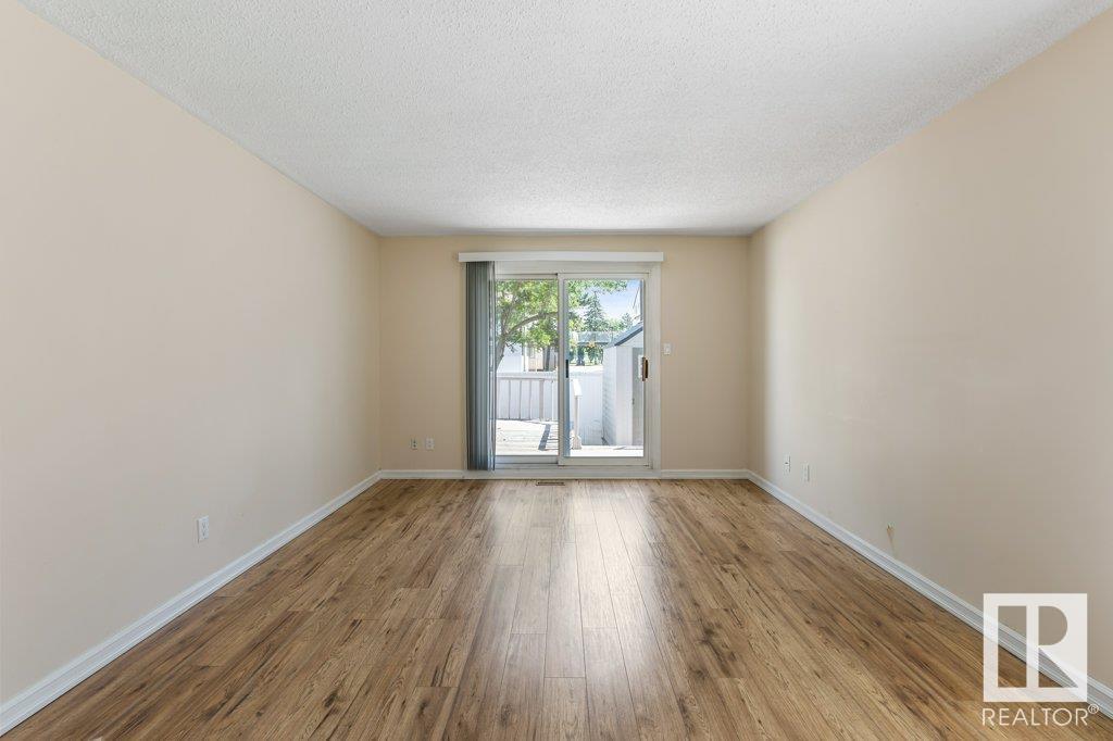 292 LANCASTER TC NW