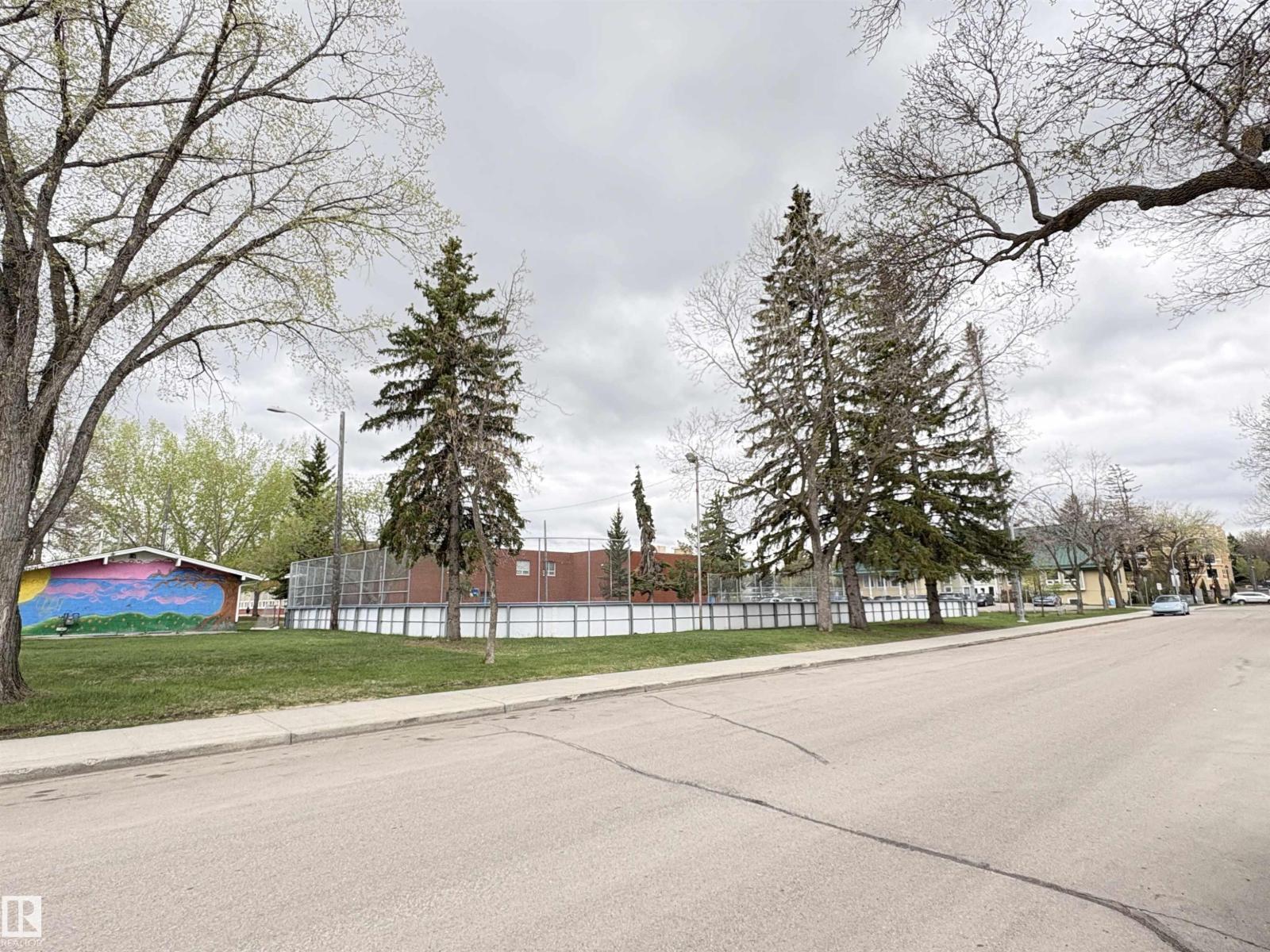 11314 78 AV NW NW