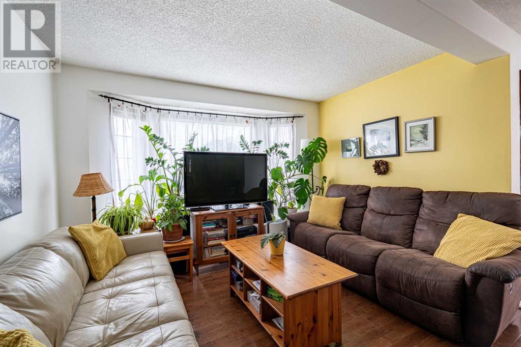 5122 Erin Place SE