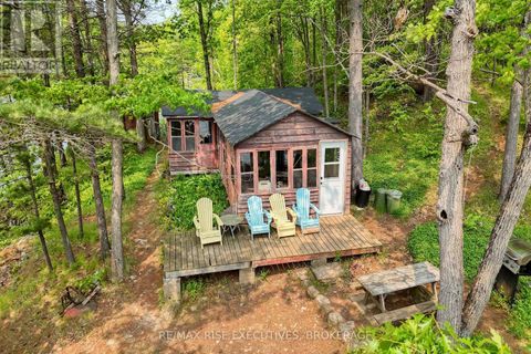 252 DEAN ISLAND ROAD Rideau Lakes ON K0G1E0
