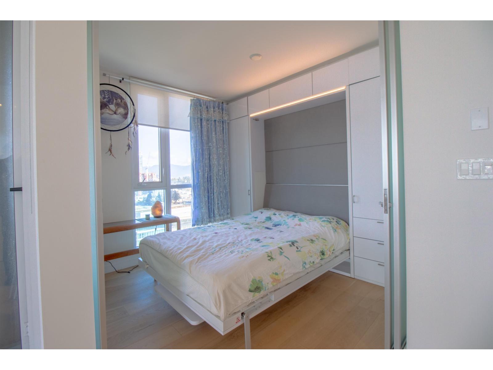 2006 13438 CENTRAL AVENUE