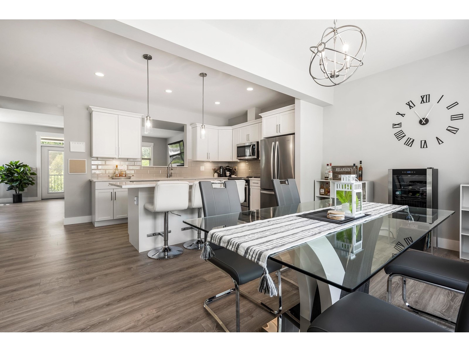 21 386 PINE AVENUE|Harrison Hot Springs