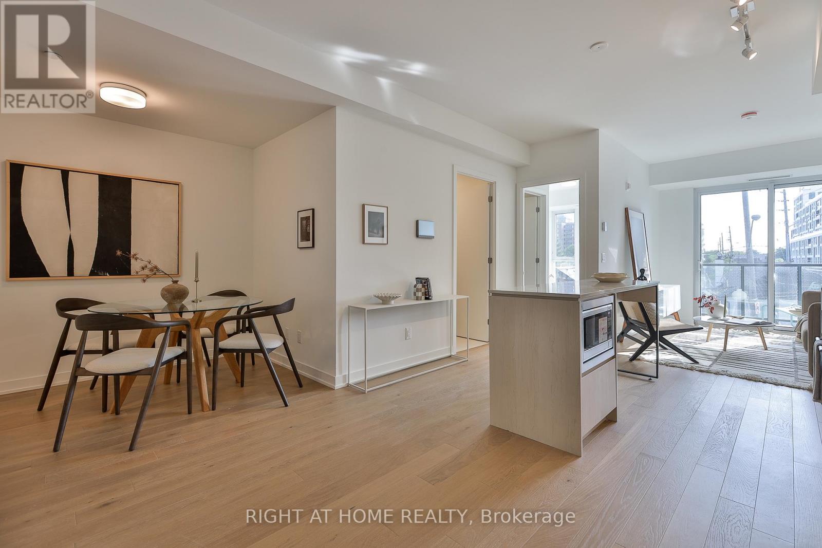 205 - 1161 KINGSTON ROAD