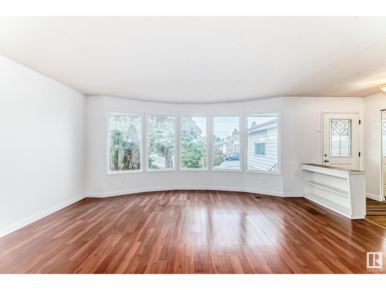 18435 93 AV NW