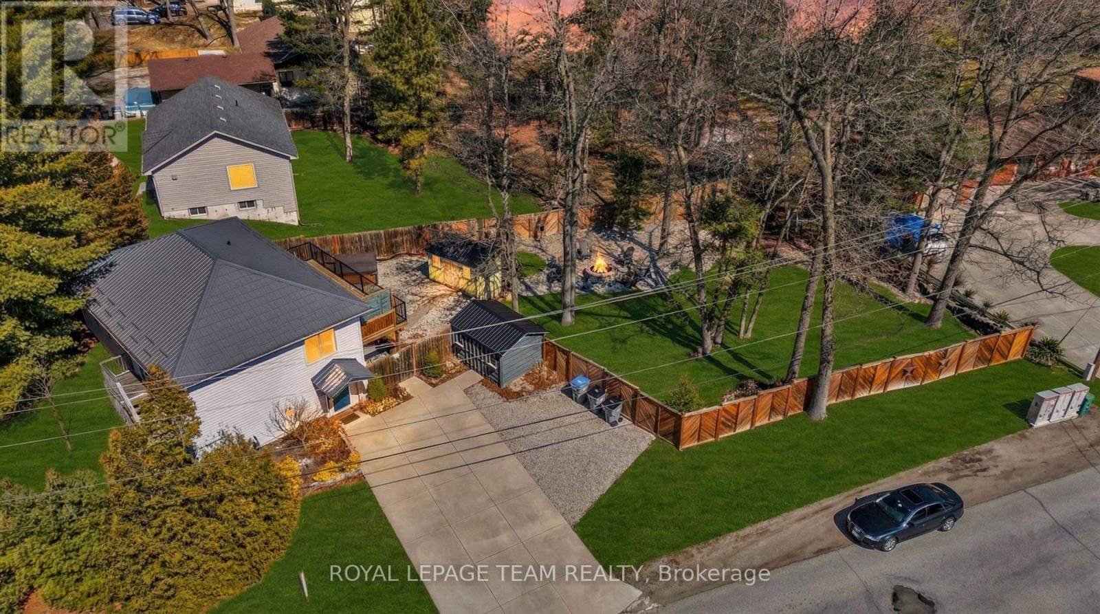 Photo 1 of 41 — 7706 ALFRED STREET, Lambton Shores (Port Franks), ON N0M2L0