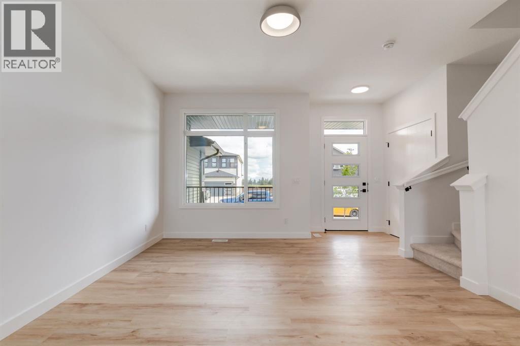 218 Sora Gardens SE