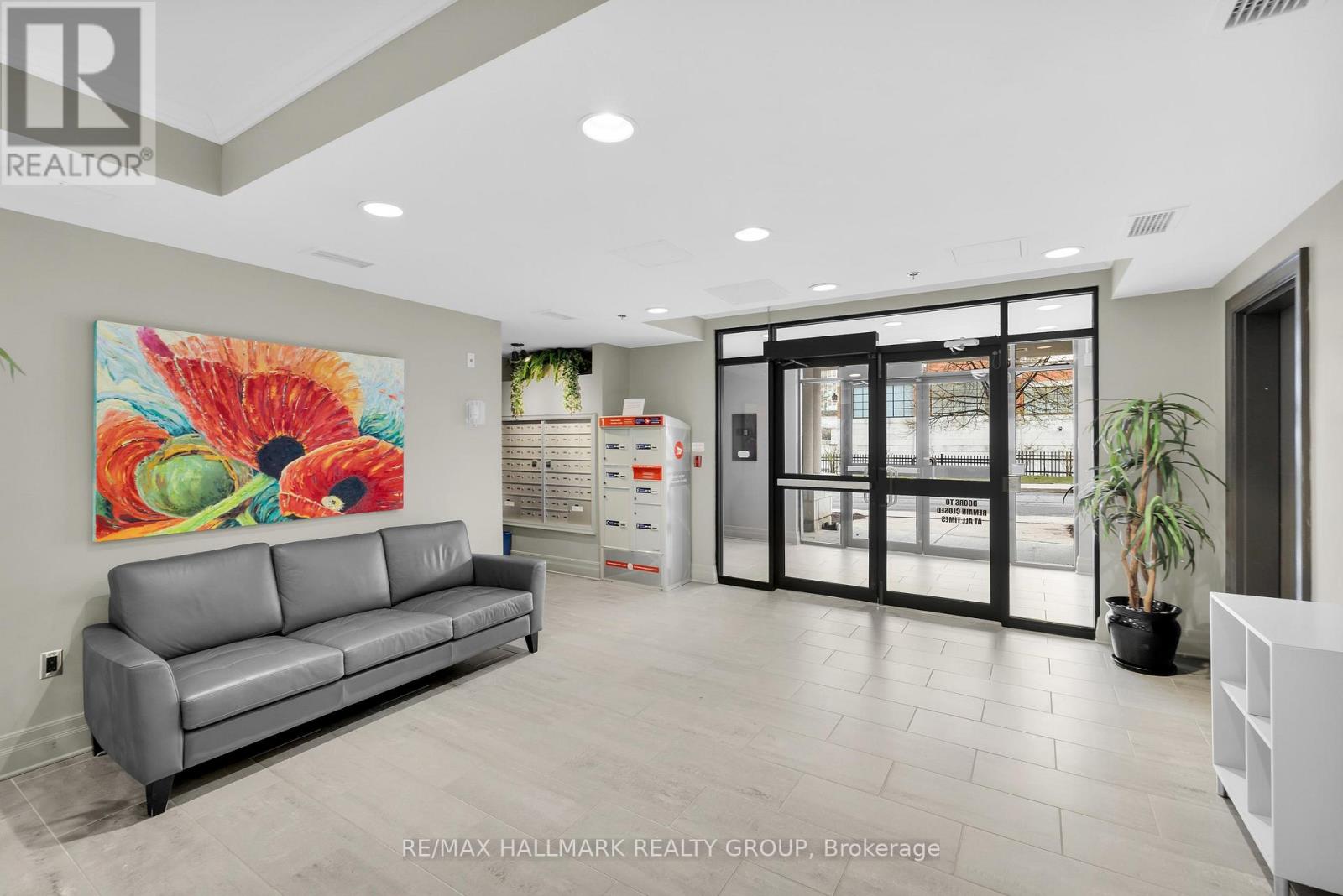 203 - 260 BESSERER STREET