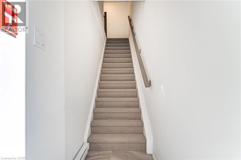 760 LAKESHORE Road E Unit# 202