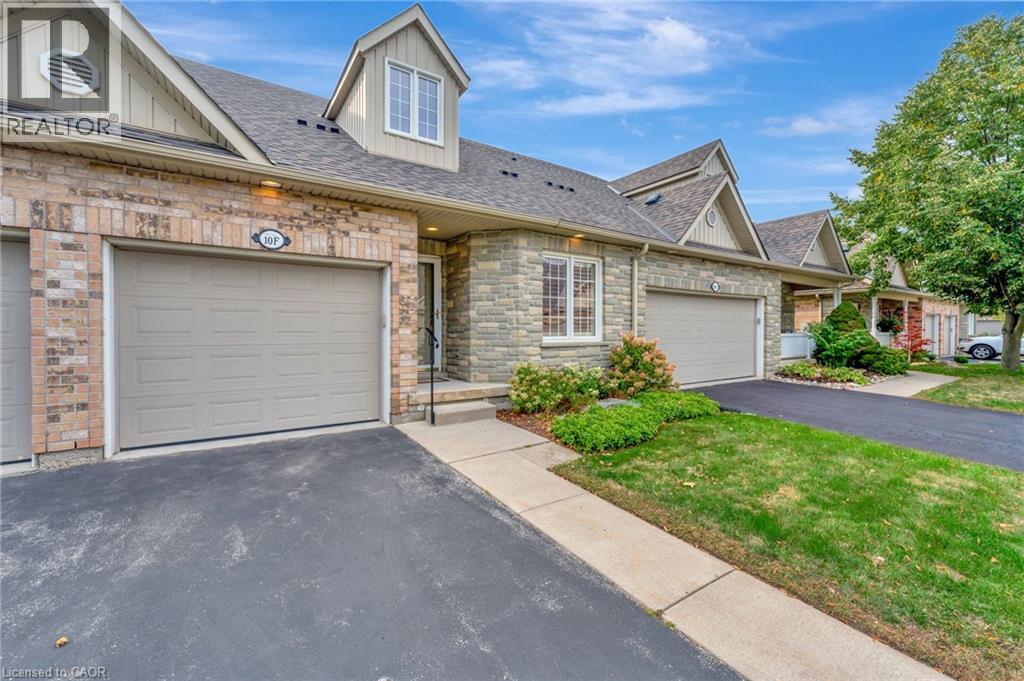 350 DOON VALLEY Drive Unit# 10F