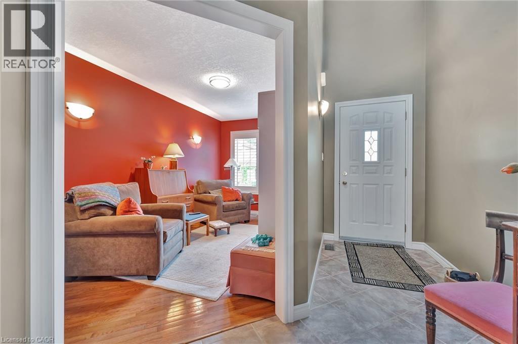 350 DOON VALLEY Drive Unit# 10F