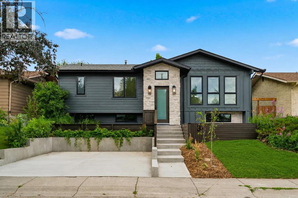 31 Midvalley Road SE