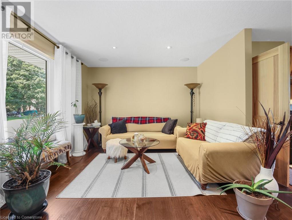 1031 QUEENS BUSH Road