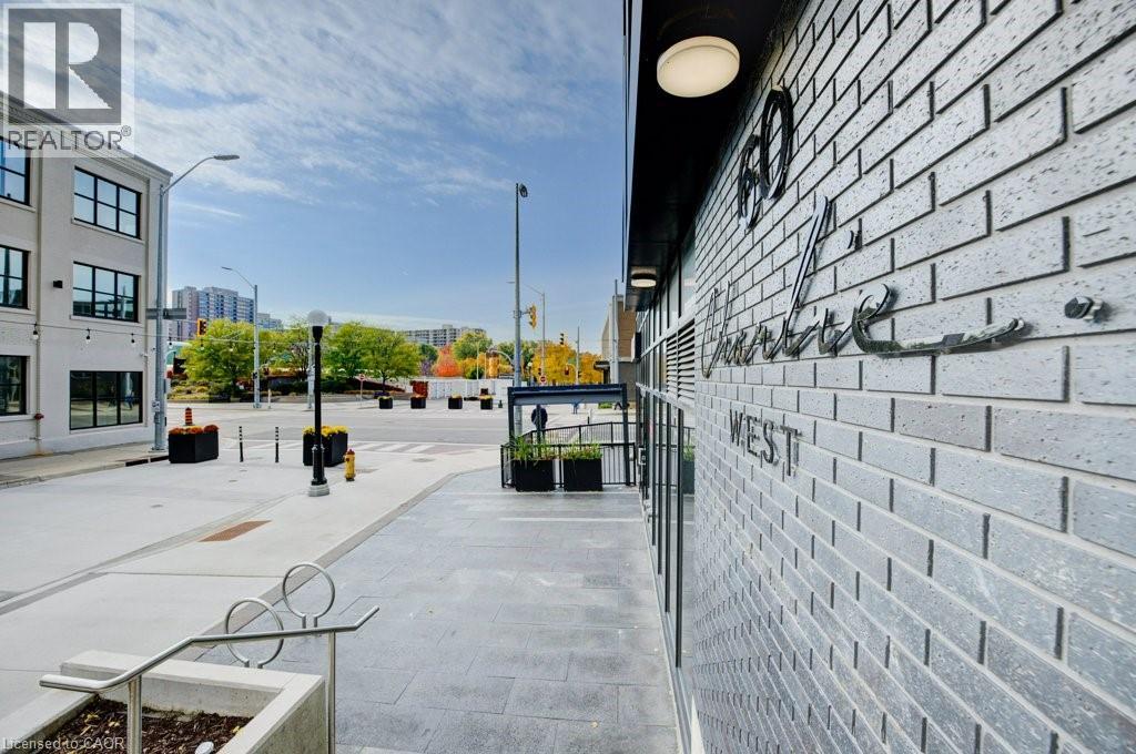 60 CHARLES Street W Unit# 2210