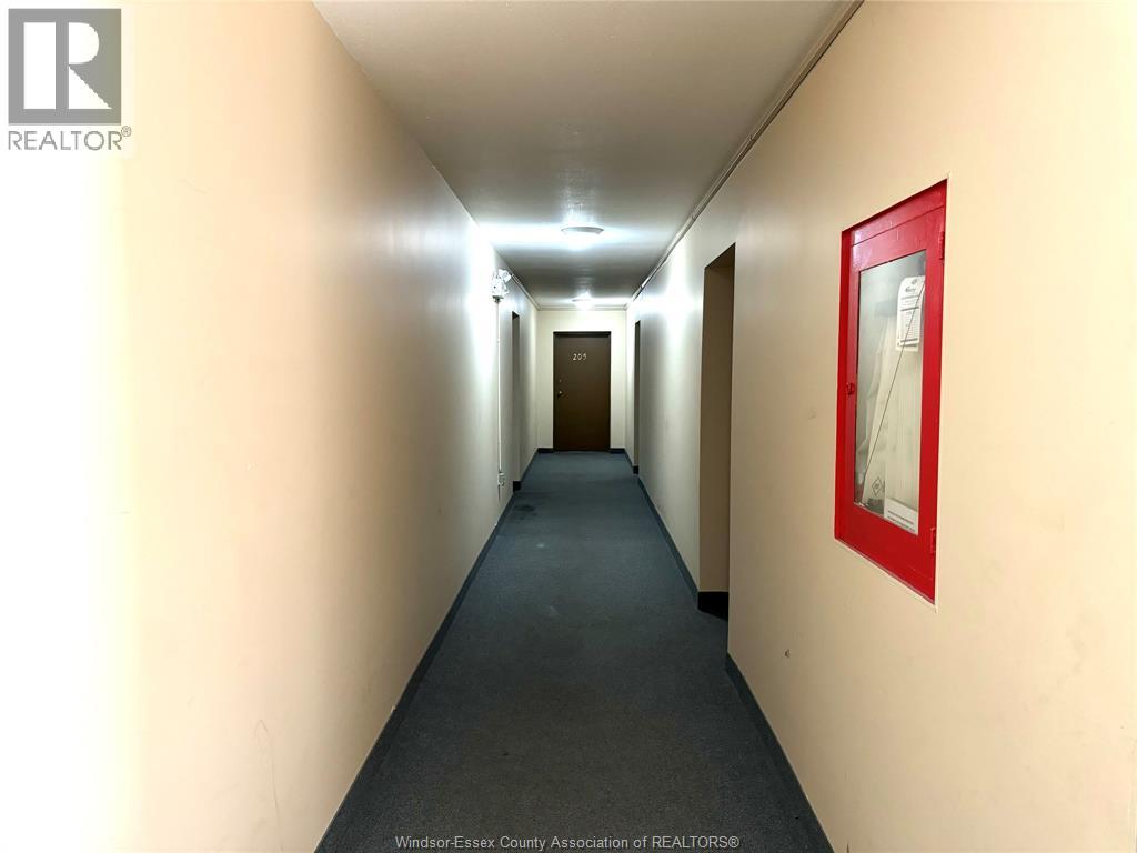 2035 UNIVERSITY AVENUE West Unit# 307