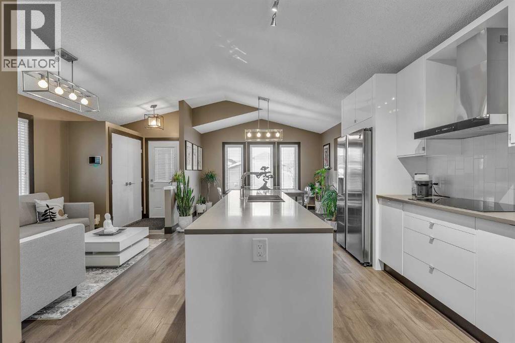 210 Copperstone Grove SE